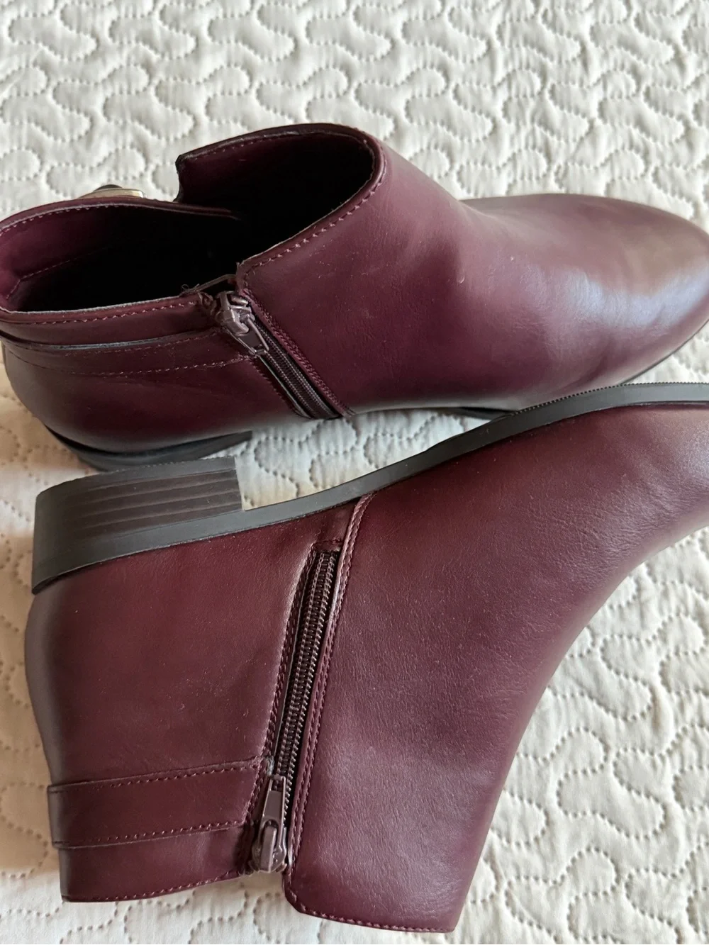 St. John’s Bay Rayford Dark Wine Ankle Boots Size 9.5W NWOT